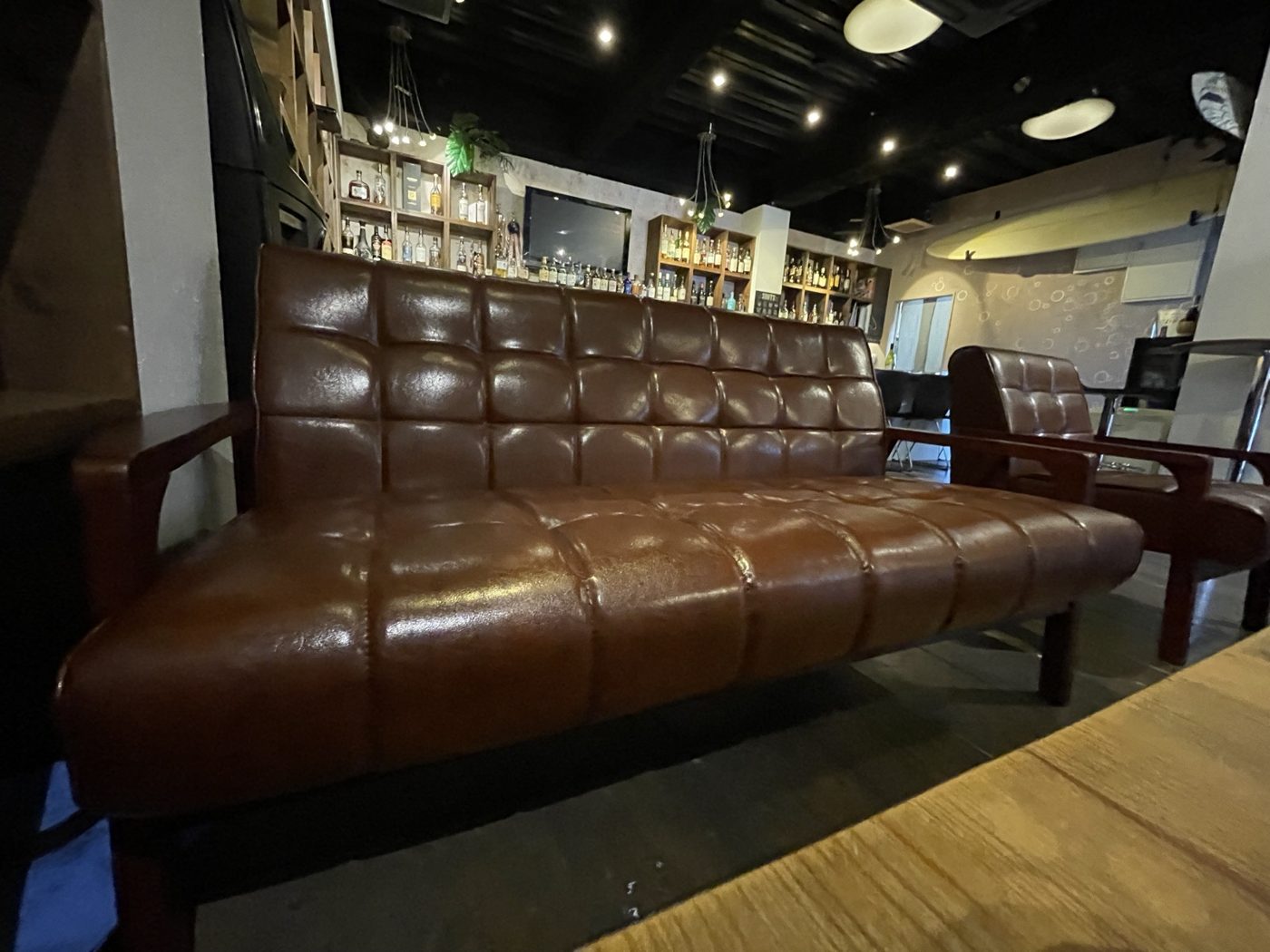 HOBART BAR 店内